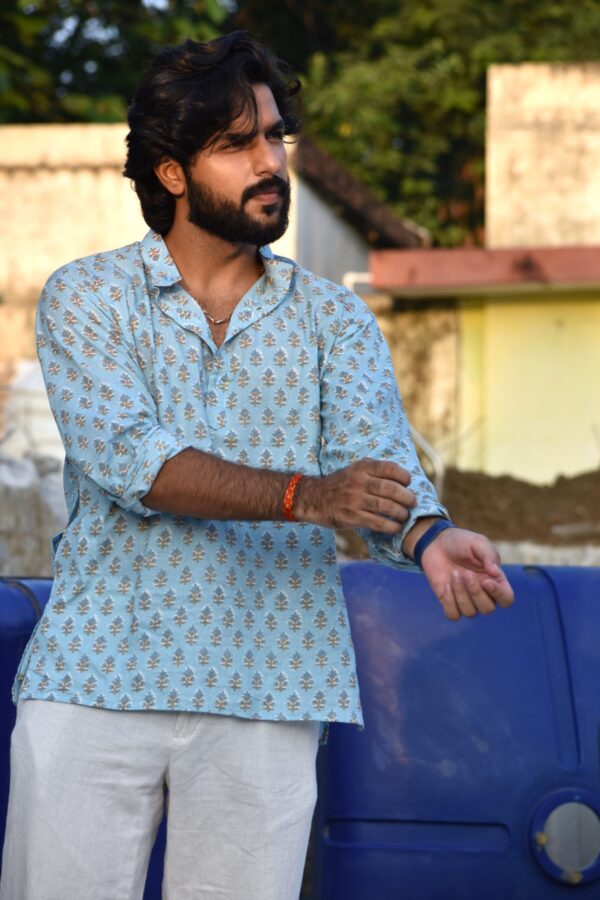 Aakash Kurta