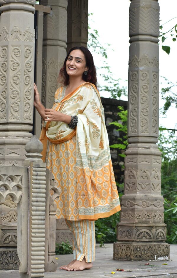Navya - Image 3